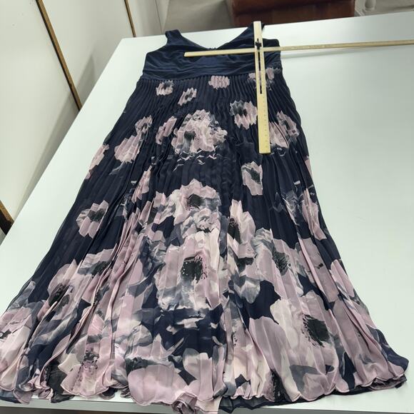 X by Xscape Dress Womens 18W Floral Pleated Maxi Sleeveless Formal XC169W - Picture 12 of 12